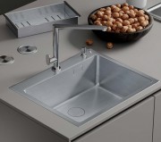 Мойка кухонная Roxen Simple 560220-55 55x48 сатин Мойка кухонная Roxen Simple 560220-55 55x48 сатин
